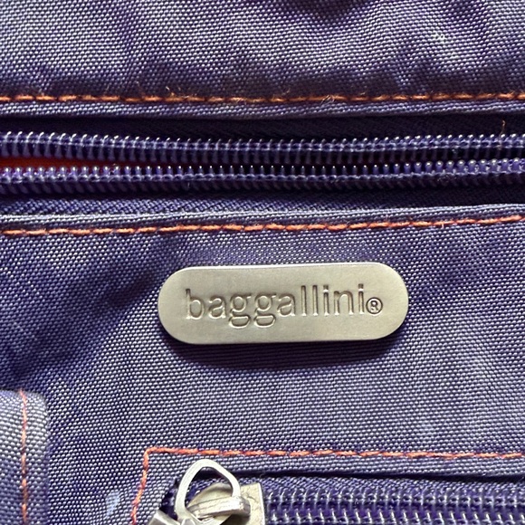 Baggallini crossbody bag - Picture 2 of 16